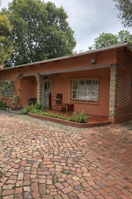 House For Sale in Hatfield, Pretoria